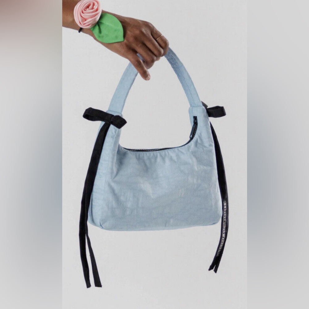 🌟NWT BAGGU X Sandy Liang blue bag with bows